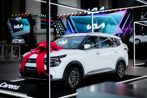 Unveiling exquisite antique lace for wedding dresses: the comprehensive guide for uk brides